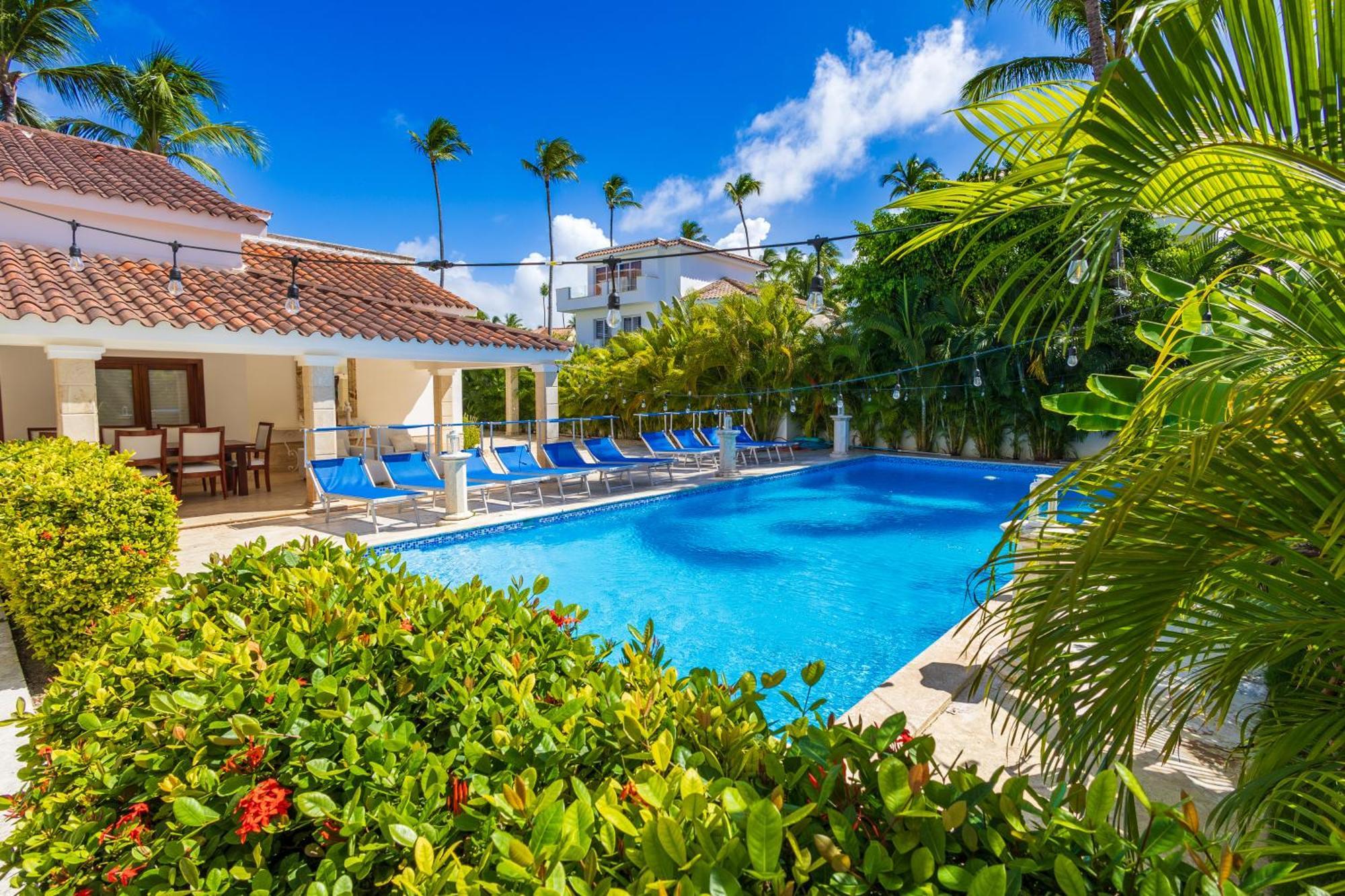 Huge 7-Bedroom Beach Villa With Private Pool - Los Corales Villas Punta Cana Exterior photo